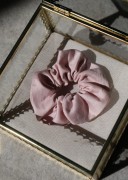 scrunchie_pudrowy_róż.jpg