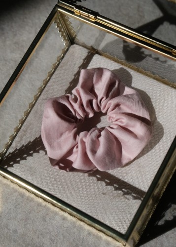 scrunchie_pudrowy_róż.jpg