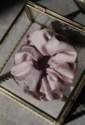 scrunchie_pudrowy_róż.jpg