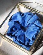 scrunchie_satyna_niebieska.jpg