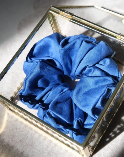 scrunchie_satyna_niebieska.jpg