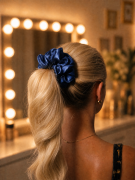 granatowa-scrunchie-z-jedwabiu-i-wiskozy.jpg